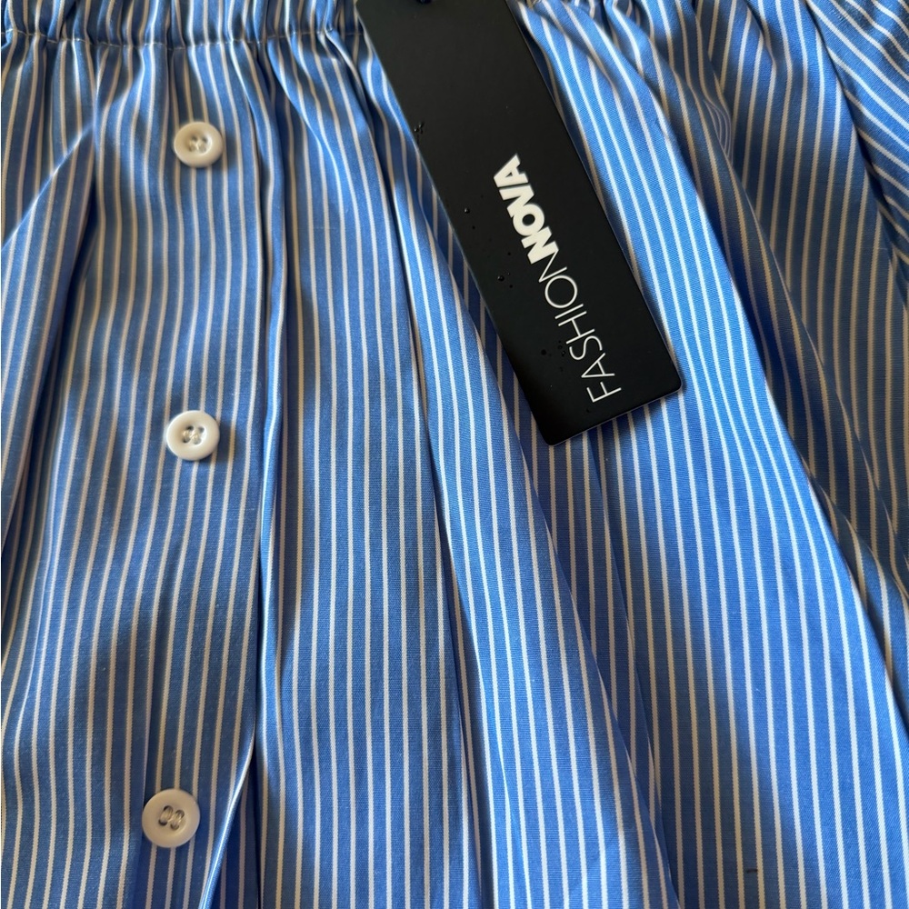 Blue Striped Skirt with Lace Trim brand new fashion nova size xs - Picture 3 of 4